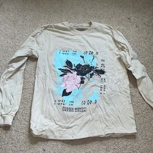 Shawn Mendes long sleeve